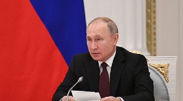 Путин уволил шесть генералов и двоих полковников