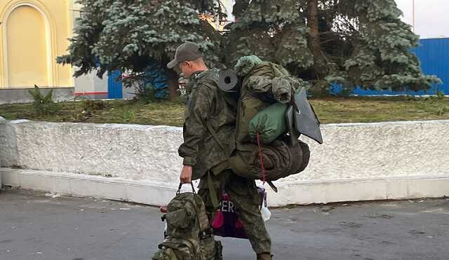 Раненого контрактника из Приморья отправили на передовую в Курскую область с тростью вместо лечения