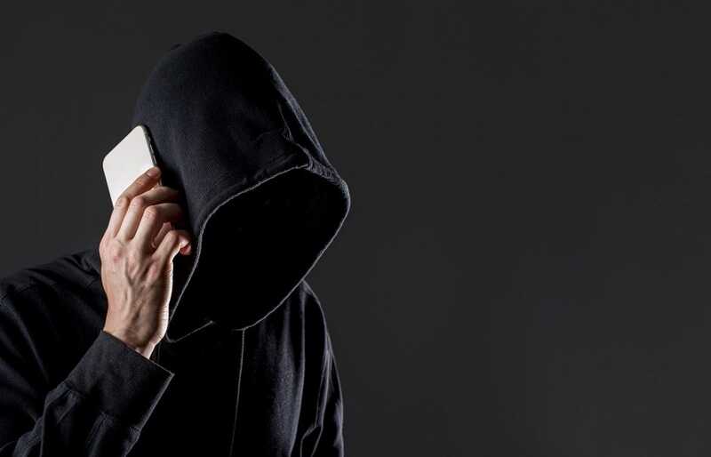 Мошенники обманом вынудили бьюти-блогершу взять кредит на 3 миллиона рублей