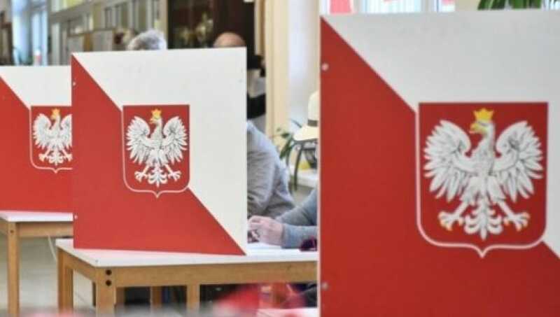 В Варшаве проводятся массовые демонстрации в поддержку кандидатов в преддверии выборов