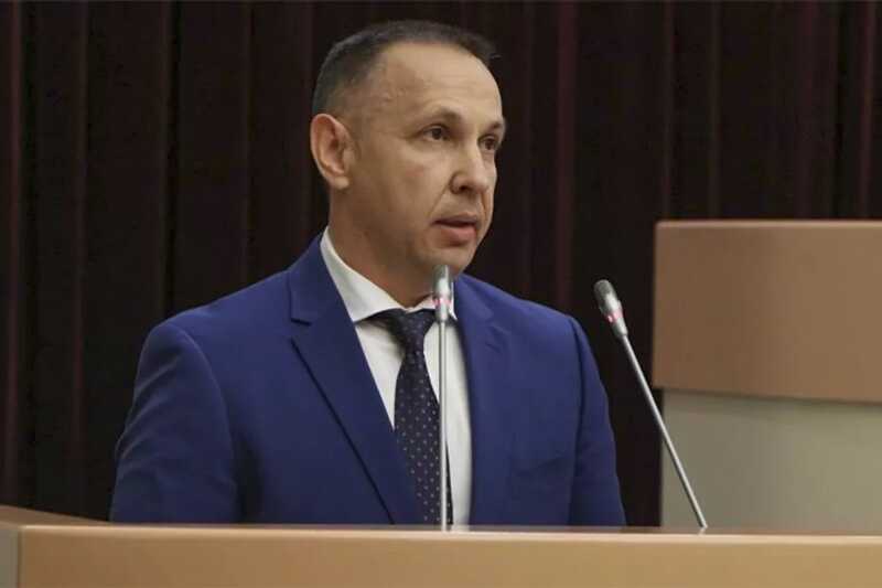 Вокруг продажи земель и техники компании, принадлежащей семье бывшего сенатора Олега Алексеева, разгораются судебные разбирательства