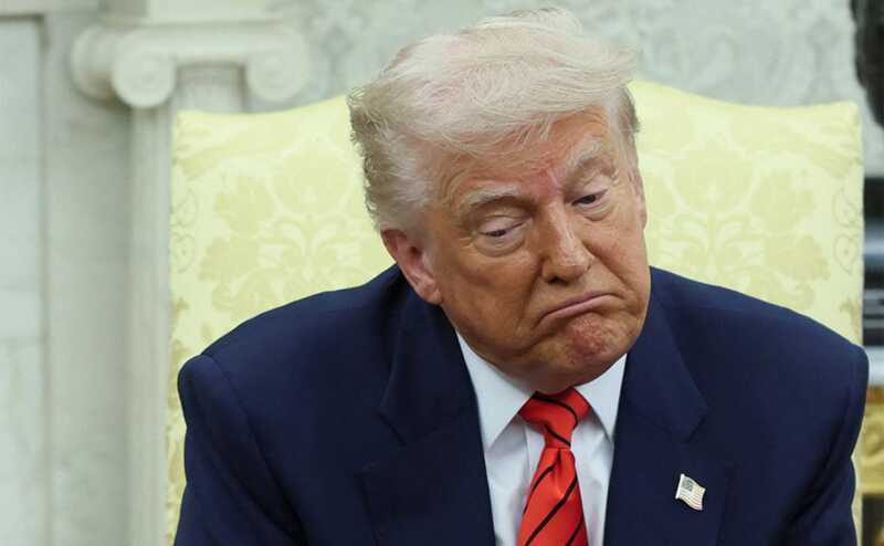 Трамп требует от The Wall Street Journal 20 миллиардов долларов из-за "сообщения с голой женщиной"