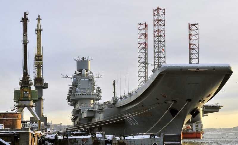 Как ОСК пыталась спасти непригодный к ремонту авианосец и потеряла 100 миллиардов рублей