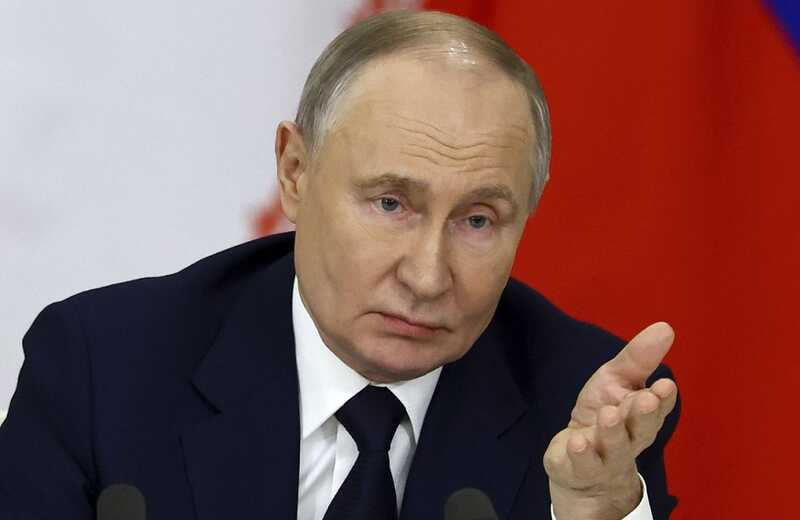 Владимир Путин провёл трёхчасовые переговоры с Уиткоффом в Кремле