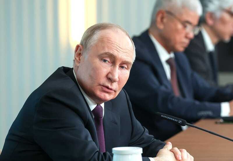 Путин предложил Китаю взять на себя роль гаранта безопасности Украины