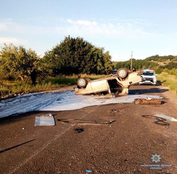 ÐÐ¢Ð, ÐÑÐ°Ð´Ð¸ÐµÐ²ÑÐºÐ¸Ð¹ ÑÐ°Ð¹Ð¾Ð½, Ð°Ð²Ð°ÑÐ¸Ñ Ð² ÐÐ¸ÐºÐ¾Ð»Ð°ÐµÐ²ÑÐºÐ¾Ð¹ Ð¾Ð±Ð»Ð°ÑÑÐ¸, ÑÐ°Ð·Ð±Ð¸Ð»Ð¸ÑÑ ÐÐ¸Ð³ÑÐ»Ð¸ Ð² ÐÐ¸ÐºÐ¾Ð»Ð°ÐµÐ²ÑÐºÐ¾Ð¹ Ð¾Ð±Ð»Ð°ÑÑÐ¸, Ð¿Ð¾Ð´ ÐÐ¸ÐºÐ¾Ð»Ð°ÐµÐ²Ð¾Ð¼ Ð·Ð° ÑÑÐ»ÐµÐ¼ Ð°Ð²ÑÐ¾Ð¼Ð¾Ð±Ð¸Ð»Ñ Ð¿Ð¾Ð³Ð¸Ð± Ð¿Ð¾Ð´ÑÐ¾ÑÑÐ¾Ðº ekiqzkitriqrhglv