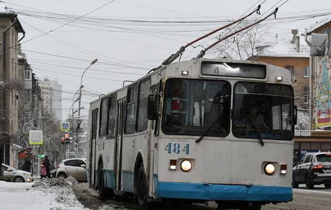 В Екатеринбурге загорелся троллейбус