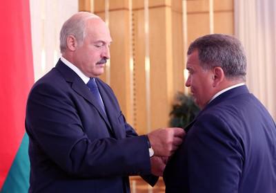 Александр Лукашенко (слева) и Юрий Чиж Александр Лукашенко (слева) и Юрий Чиж